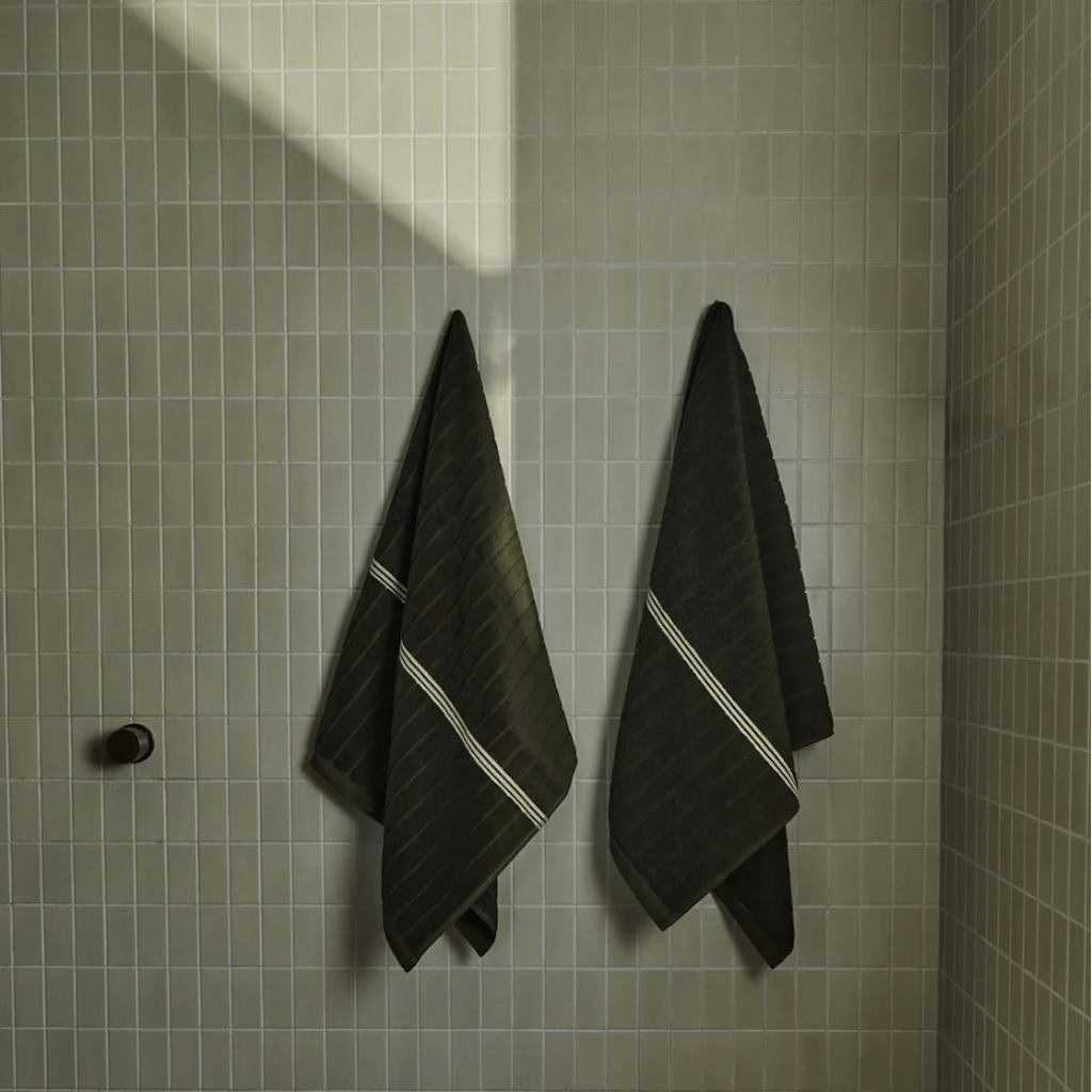 St Bathans Bath Towel | Moss